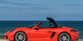 PORSCHE BOXSTER 718 R Less is more