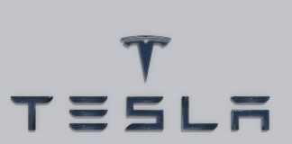 Tesla Bientôt la voiture autonome