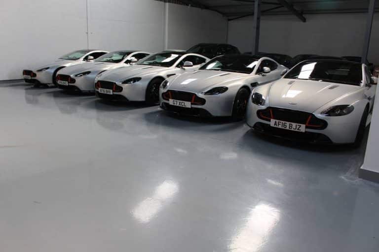 Aston Martin V8 Vantage S Blades Edition : cinq unités