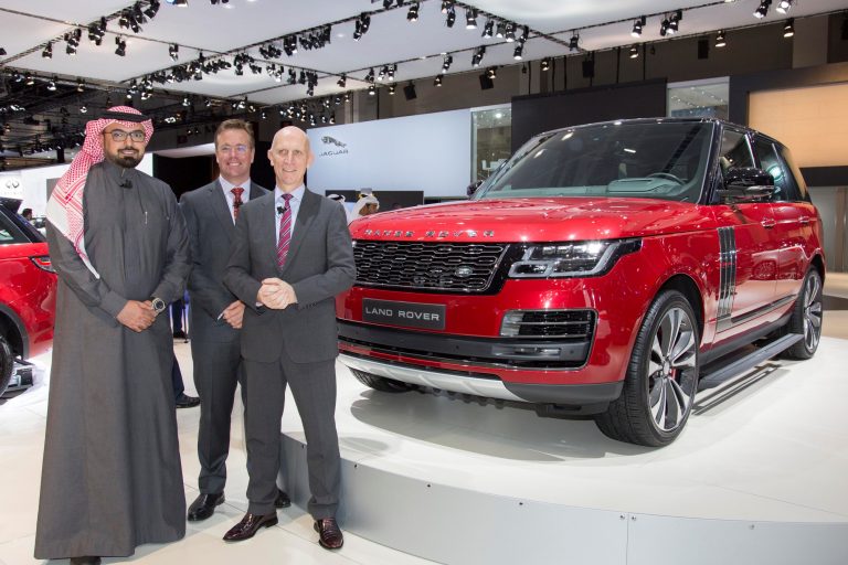 Premières mondiales de Range Rover au Dubaï Motorshow