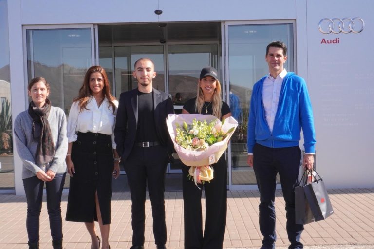 Maha Haddioui, championne de golf national, ambassadrice de la marque aux 4 anneaux.