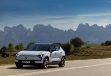 Le Volvo EX30 reçoit le prestigieux prix du design Red Dot « Best of the Best »